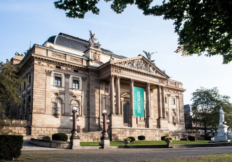 Kameralistik – Viele deutsche Theater organisieren ihre Buchhaltung auf eine Weise, die aus dem 17. Jahrhundert stammt. Daran gibt's zunehmend Kritik. Warum?