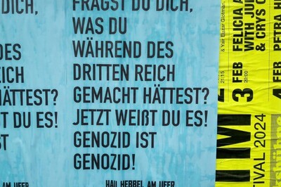 Institution für Fake-Erklärung gekapert: Plakat in Berlin © privat