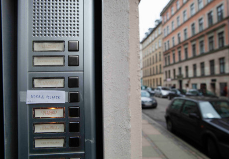 A Doll's House – Asphalt Festival Düsseldorf – Das dänische Kollektiv Fix & Foxy lässt in einer Privatwohnung Ibsens 