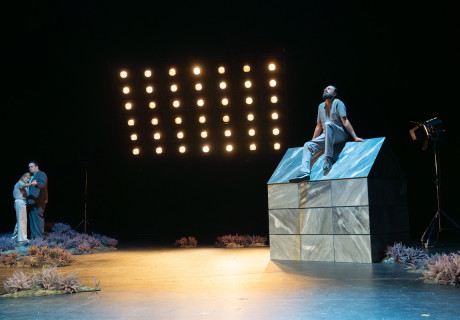 Franziska Linkerhand – Staatstheater Cottbus – Brigitte Reimanns epochaler Roman von Johanna Wehner auf die Bühne gebracht