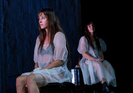 Iphigenia – Salzburger Festspiele – Joanna Bednarczyk und Ewelina Marciniak erzählen den Mythos als #metoo-Geschichte 