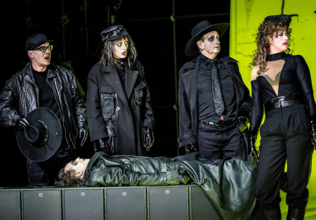 Der Menschenfeind – Düsseldorfer Schauspielhaus – Sebastian Baumgarten lässt ein fantastisches Ensemble mit Molière moralische Untiefen erkunden  