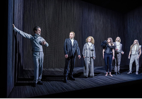 Der Menschenfeind – Deutsches Theater Berlin – Anne Lenks präzise Inszenierung des Stücks von Molière