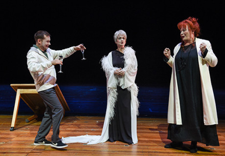 Ein bisschen Ruhe vor dem Sturm / Nach der Ruhe vor dem Sturm – Ein Mannheimer Doppelabend von Burkhard Kosminski und Theresia Walser über das harte Rollenleben von Schauspieler*innen