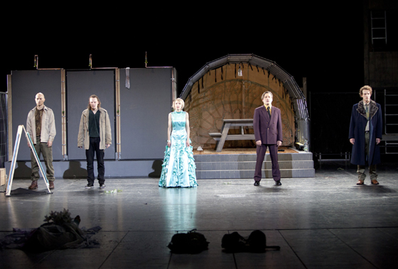 hamlet4 560 stephan walzl u