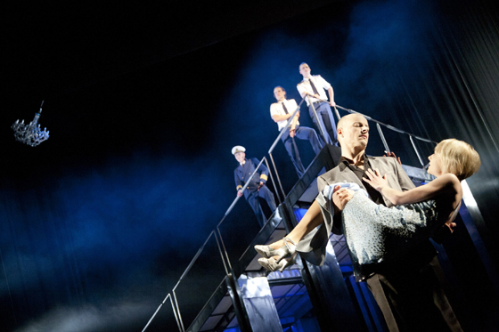 titanic1 560 stephan walzl u