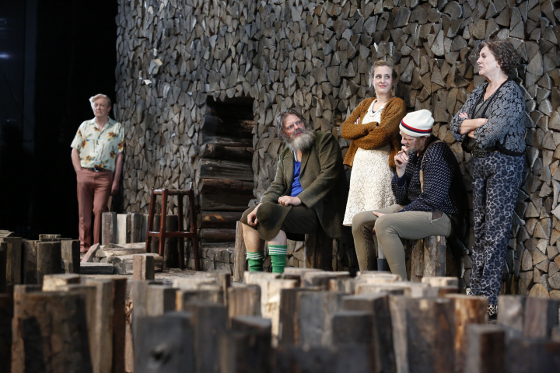 ustrinkata4 560 annette boutellier u