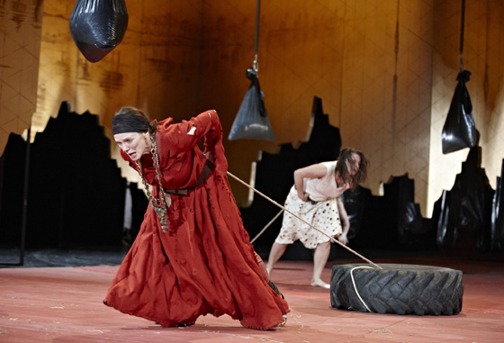 troerinnen1 560 karl bernd karwasz u