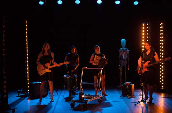 DropDead1 560 GregorBraendli x