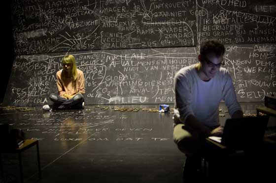 Allthatiswrong1 560 RonnyWertelaers u