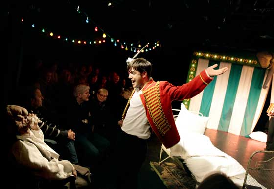 elefantenmensch6 560 birgit hupfeld u