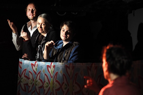 geierwally2 560 karolin back x