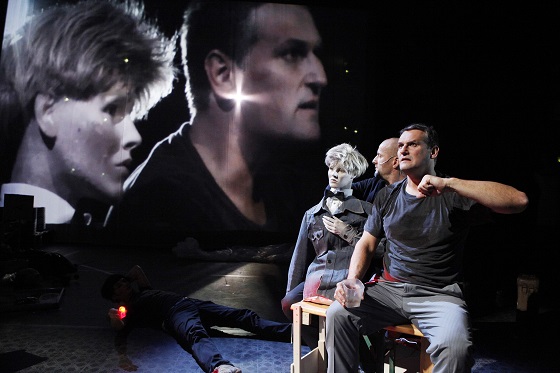 surrogates3 560 mutphoto u