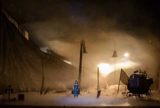 muttercourage491173 560 georg soulek u