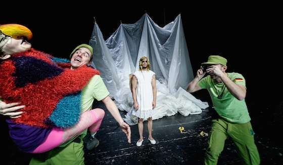 laecherliche finsternis 560 arnodeclair h