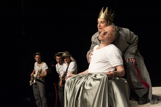 shakespearesknige2 560 marianne menke u