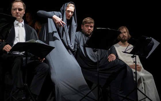 das-schweigende-maedchen-8 560 ju ostkreuz x