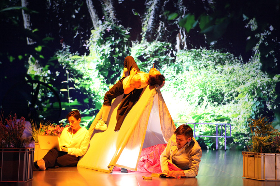 zweiuhrnachts2 560 birgithupfeld u