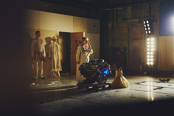 MutterCourage 560 Julian Baumann u