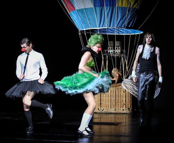 Clavigo2 560 Moritz Grove Franziska Machens Susanne Wolff Marcel Kohler c Arno Declair u