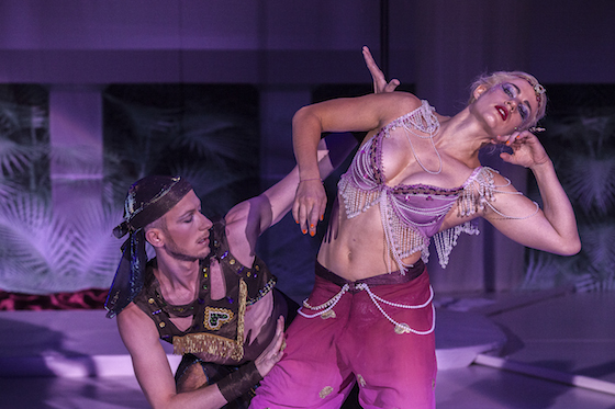 Schonheitsabend2 560 Holzinger Riebeek cKarolinaMiernik u