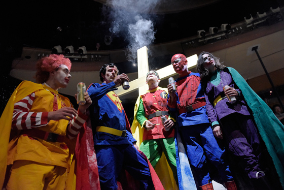 Exodus2 560 ThomasAurin u