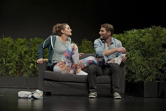 Barbaren1 560 Bjoern Hickmann Stage Picture u