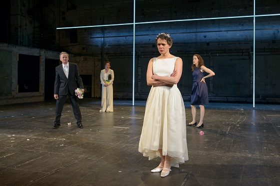 WiedervereinigungderbeidenKorea1 560 Georg Soulek u