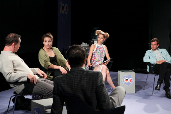 Fest Atatuerk2 560 N N Staatstheater Nuernberg u