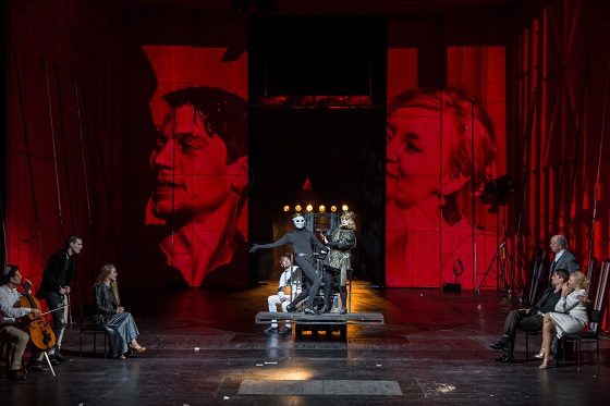 Hamlet1Weimar 560 Annette Hauschild u