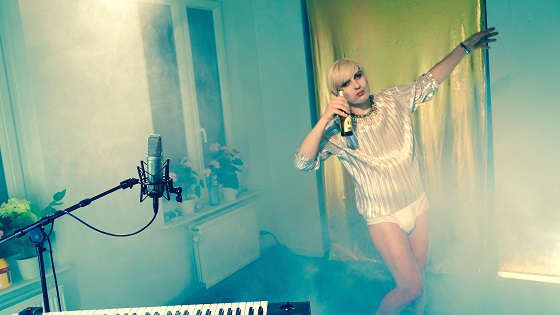 AvoidingdeLIFEath1 560 Ivo Dimchev u