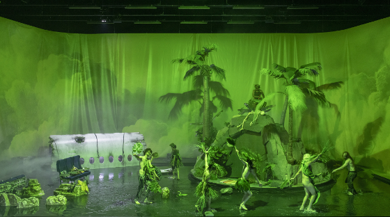 Crash Park2 560 Martin Argyroglo u