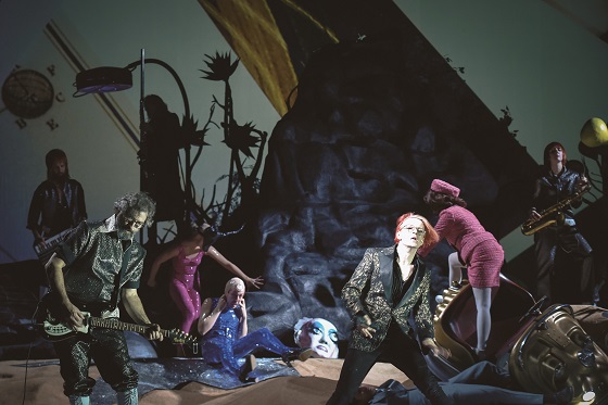 Lazarus2 560 Arno Declair u