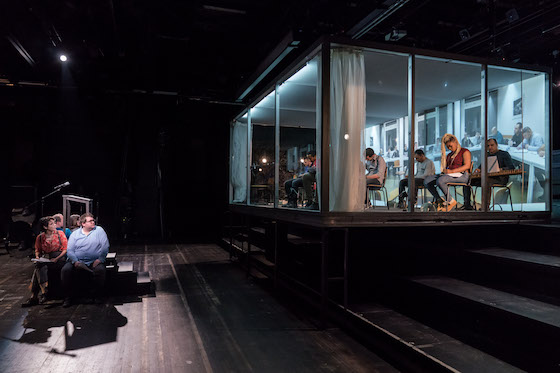 PerformingEmbassy2 560 KrafftAngerer u