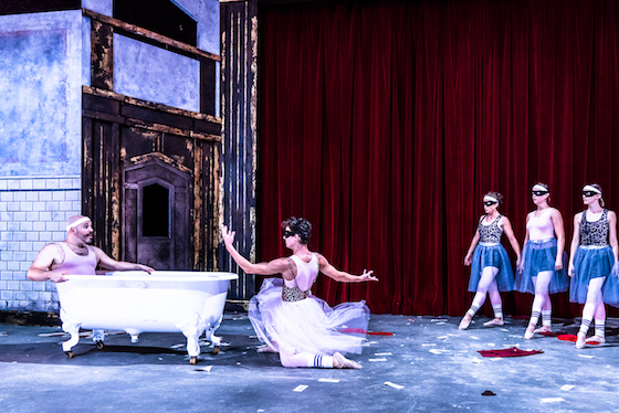 No President 2 560 HeinrichBrinkmoller Becker u