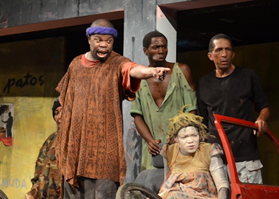 matum 560 Teatro Avenida Maputo