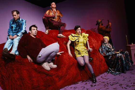 Heimwaerts1 560 Alexi Pelekanos u