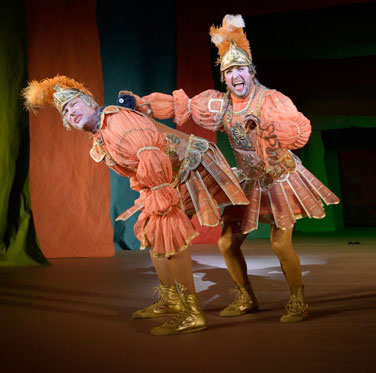 Amphitryon – Schaubühne Berlin – Herbert Fritsch demontiert Molières doppelten Boden