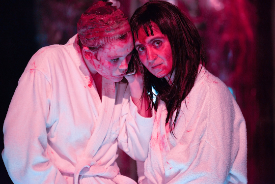 Die Hand ist ein einsamer Jaeger2 560 Vincenzo Laera u