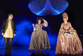 Antoinette Capet - Die Österreicherin – Vorarlberger Landestheater Bregenz – Ein Marie Antoinette-Biopic von Niklas Ritter