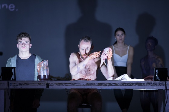 Thyestes1 560 Robin Junicke u