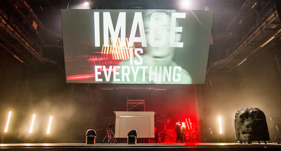 Lokis und Aleppo. Portrait of Absence – Festival Theaterformen Hannover – Zum Festivalauftakt suchen zwei maximal unterschiedliche Inszenierungen nach der Wahrheit in Geschichten