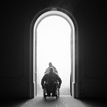 Missing People – Wiener Festwochen – Béla Tarrs neue Film-Raum-Menscherkundung mit 250 Darstellern