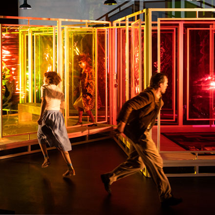 Narziss und Echo – Wiener Festwochen – David Marton und sein Team erzählen Ovids Metamorphose als Auftakt ihrer 