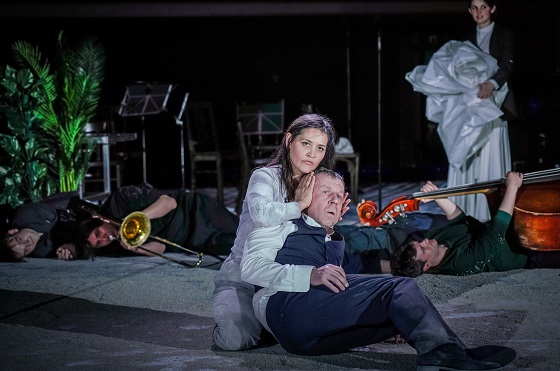 jedermannstirbt1 560 Arno Declair u