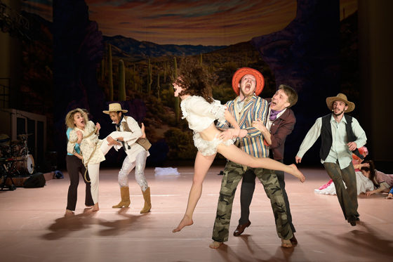 the west3 560 thomas aurin 8813m