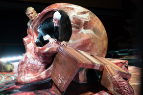 Maß für Maß – Thalia Theater Hamburg – Thomas Melle und Stefan Pucher kommentieren mit Shakespeare die pandemische Gegenwart