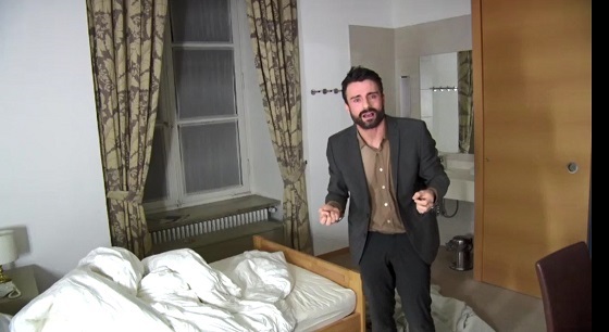 Superspreader – Residenztheater München – Nora Schlocker legt Albert Ostermaiers neuen Erreger-Monolog als Zoom-Performance auf