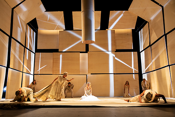 Antigone 9612 560 c Konrad Fersterer