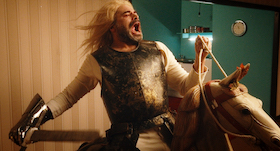 Götz von Berlichingen – Theater Osnabrück – Daniel Foersters Theaterfilm zeigt Goethes Ritter mit der eisernen Hand als Vertreter einer Welt im Untergang